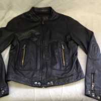 ジャケット　黒　A1　ソファー、鞄、バッグ、修理、張替、黒ずみ汚れ、クリーニング、色移り、擦り傷、染め直し